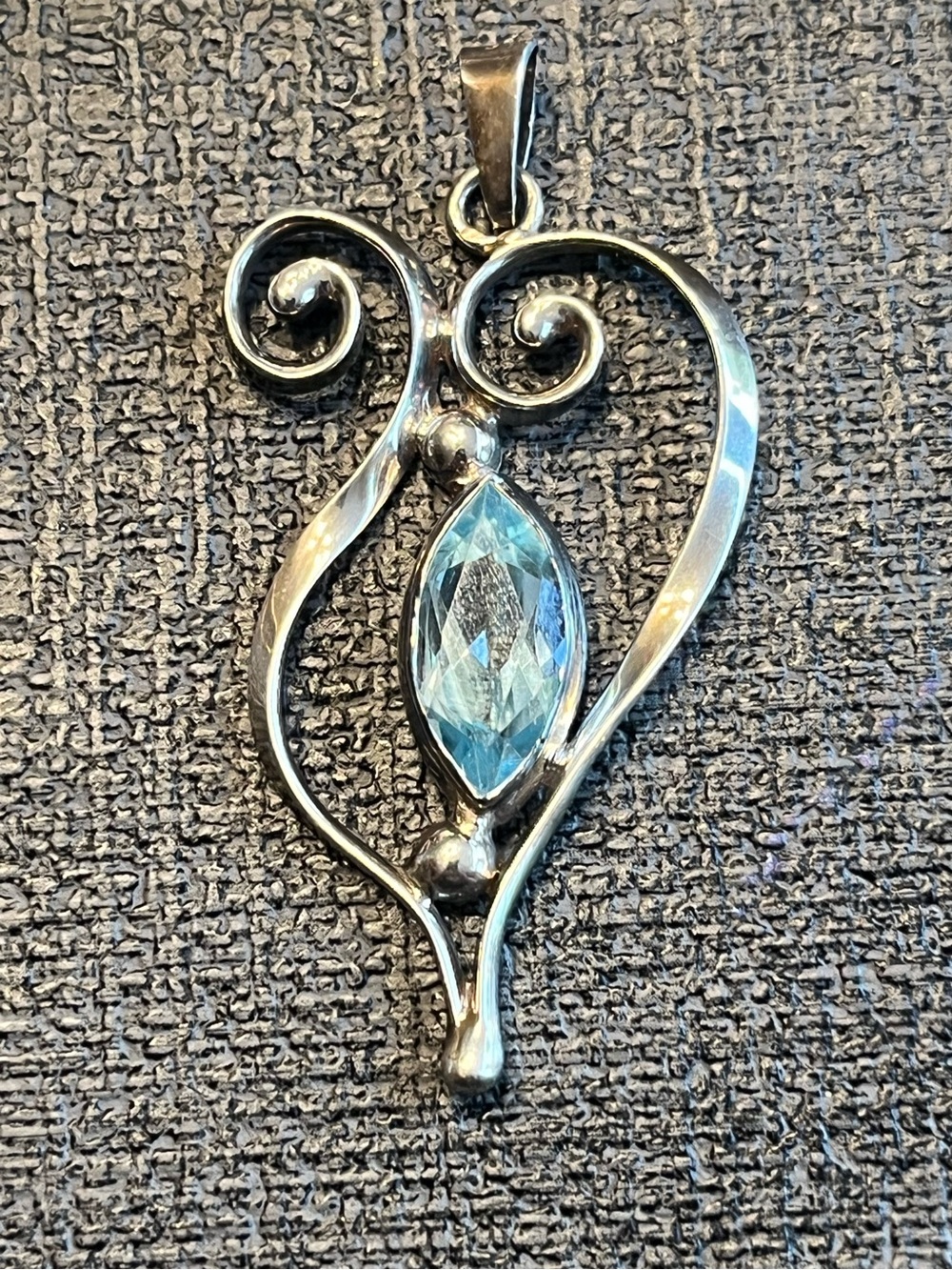 925 Blue Topaz pendant